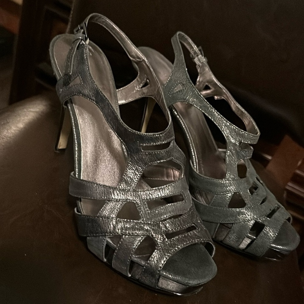Nine West pumps